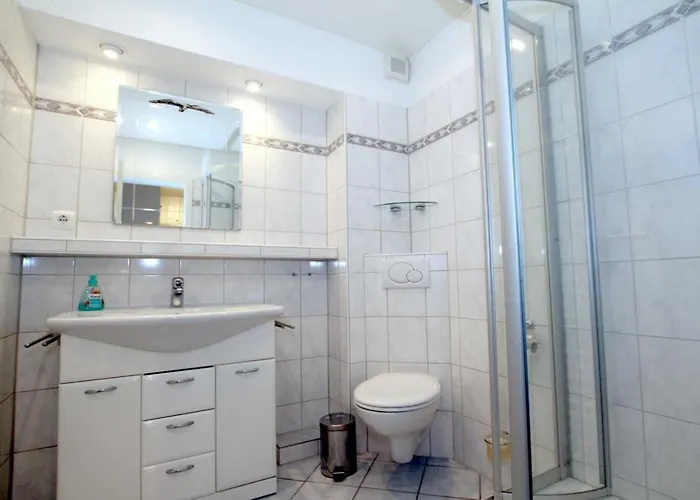 Gmelinstra_e 28a_ Whg_ 42_ Feriend Appartement *